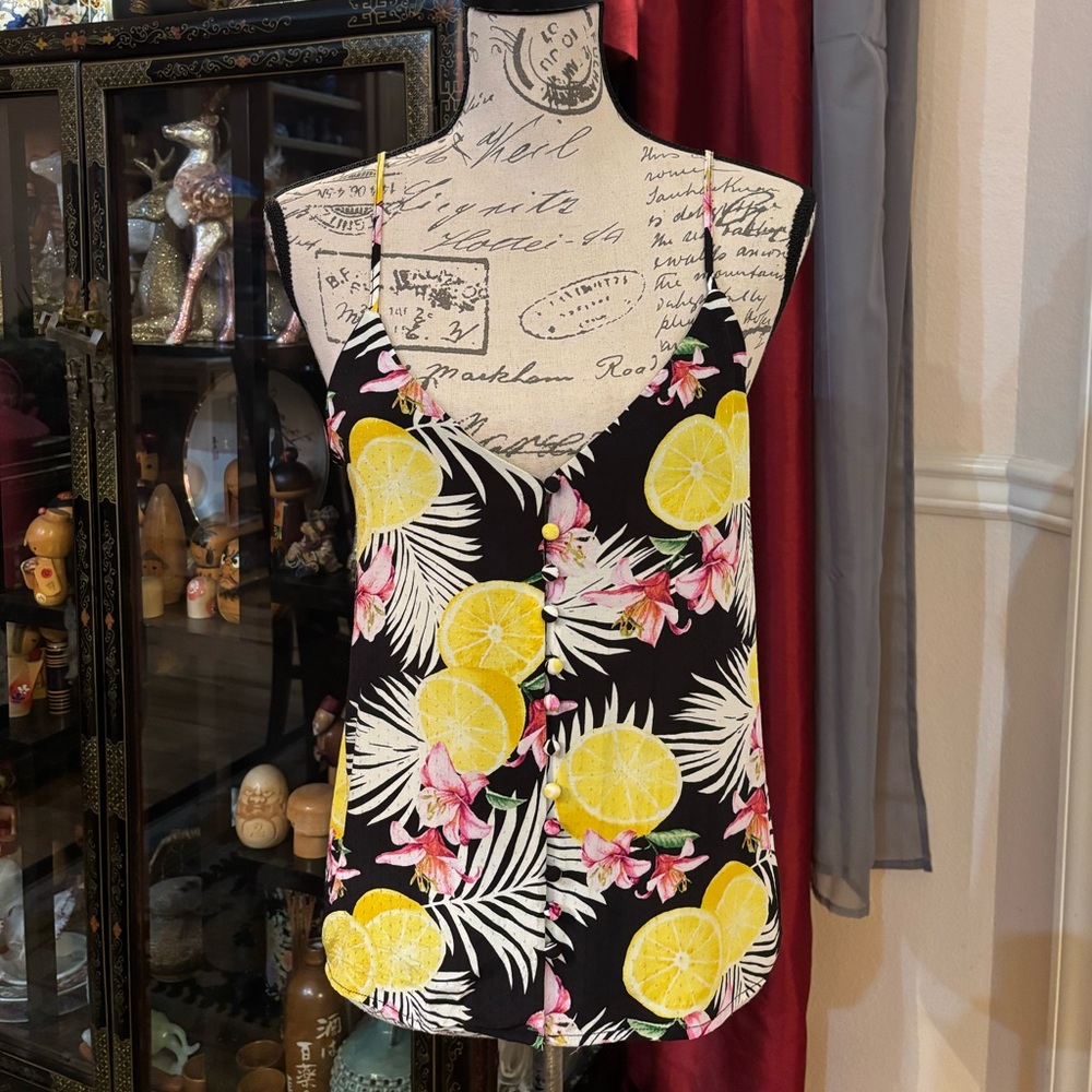 Forever 21 Tropical Lemons Spaghetti Strap Tank Top
